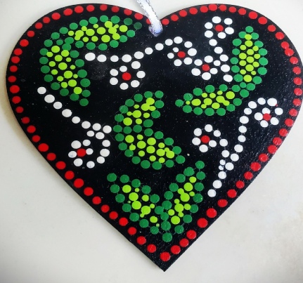 Berries and Leaves Dotted Adornment